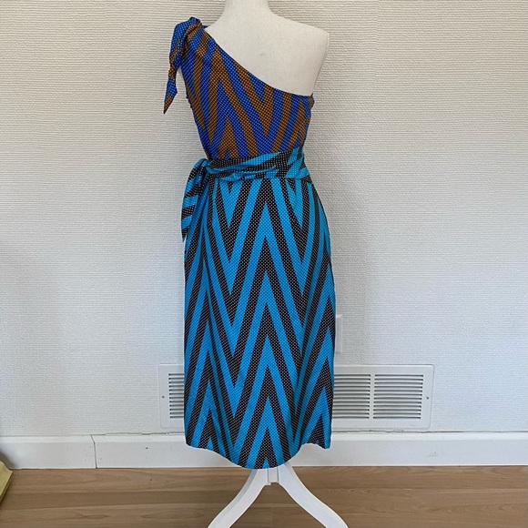 Diane Von Furstenberg one-shoulder dress - Picture 6 of 7